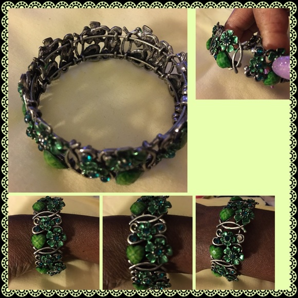 Vintage Green green bangle