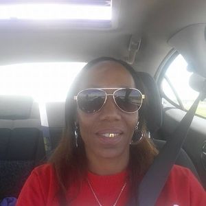 Meet your Posher, Tonya