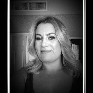 Meet your Posher, Kelley