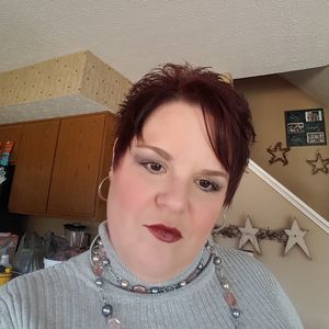 Meet your Posher, Tomi