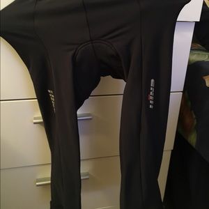 Bike riding Capri leggings with butt pads