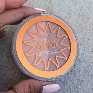 L'Oreal Glam Bronzer