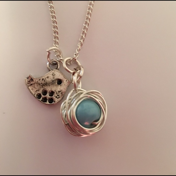 HANDMADE wire wrapped birdie+nest necklace - Picture 1 of 1