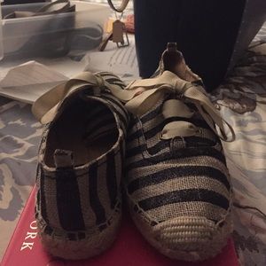 Kate spade black and taupe