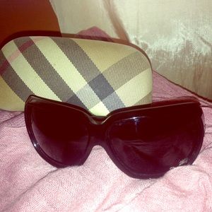 Authentic Burberry Sunglasses Mod. B 4013 3001/87