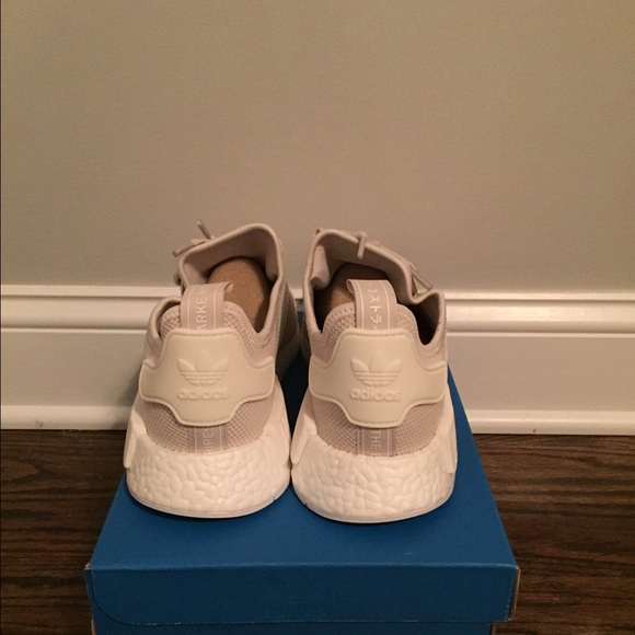 NIB Adidas NMD R1 Talc Cream Women Sz 7 7.5 8 9.5 NIB Adidas NMD R1 Talc Cream Women Sz 7 7.5 8 9.5