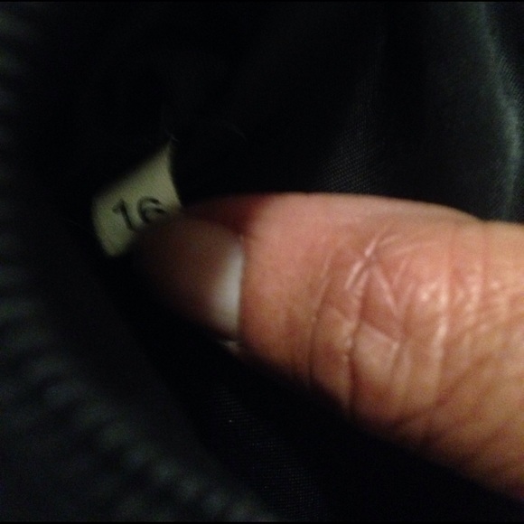 Authentic Vela Sport nylon bag💥💥sale30 min - Picture 5 of 5