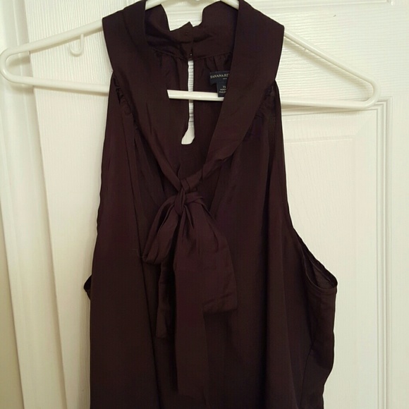 Banana Republic sleeveless blouse