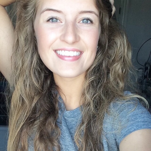 Meet your Posher, Maddie - Picture 1 of 1