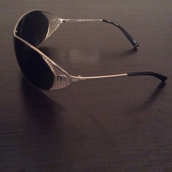5,000 Subscriber Giveaway Miu Miu Sunglasses