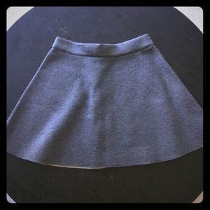 💙Banana Republic Heather Gray Mini Skirt Size 6💙