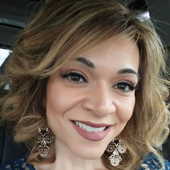 Meet your Posher, Sandy