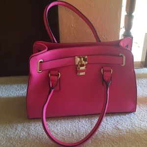 Make me an offer .. NWT pink  bag