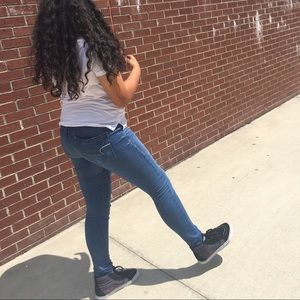 Meet your Posher, Rubi