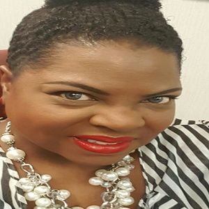 Meet your Posher, Tonya