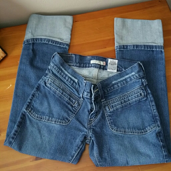 Levis Low Rise Cropped Banded Denim Jean - Picture 2 of 3