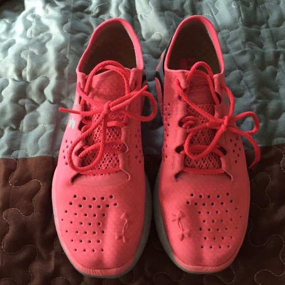 UA ladies shoes