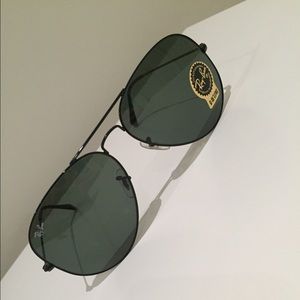solid black Ray Ban Aviators