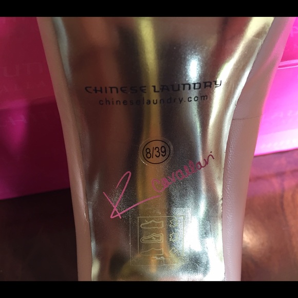 Chinese Laundry nude heels - Picture 4 of 4