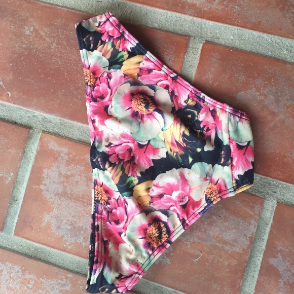 Topshop bikini bottoms - Picture 2 of 3