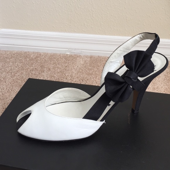 Yves Saint Laurent YSL Peep Toe Heels Like New!