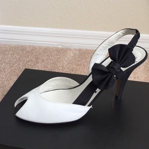 Yves Saint Laurent YSL Peep Toe Heels Like New!