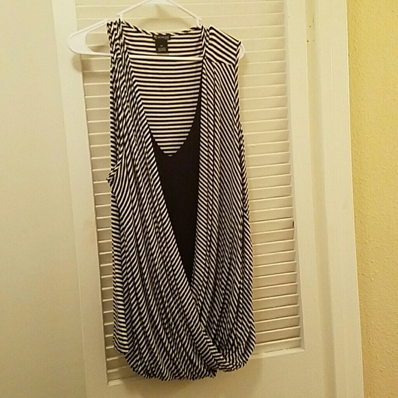 Sleeveless stripe new direction blouse