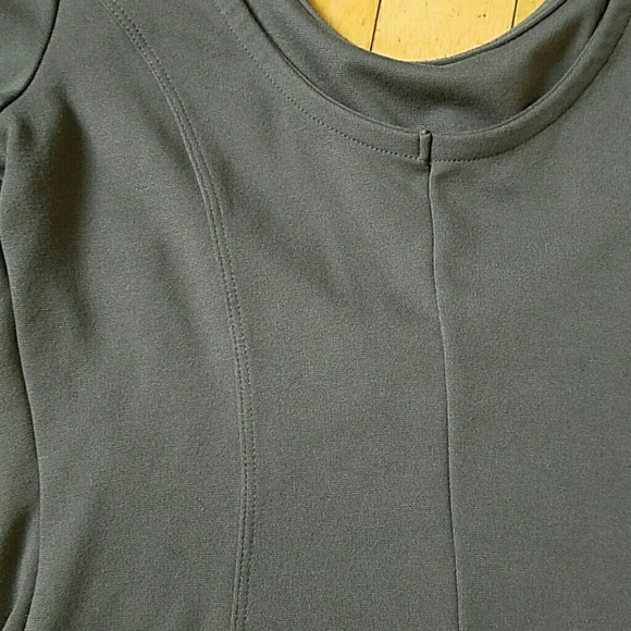 Gray dress - Picture 3 of 3