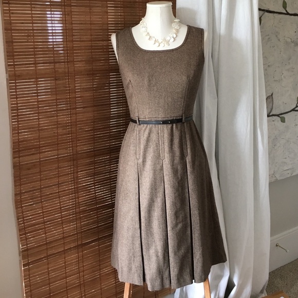 LOFT Dresses & Skirts - LOFT Herringbone Dress with Belt Size 0