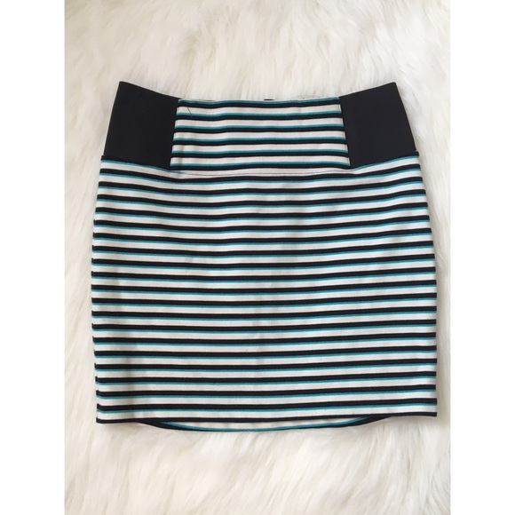Striped mini-skirt!