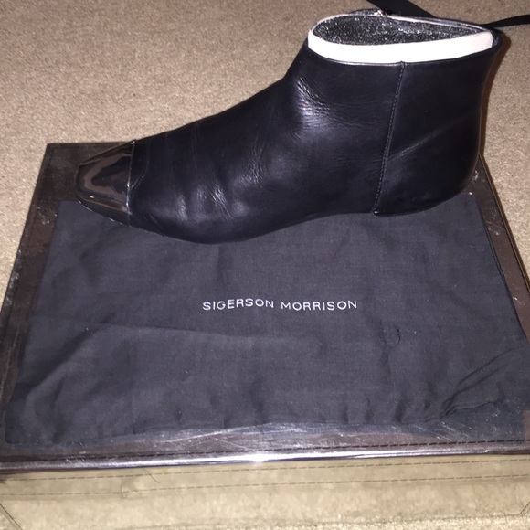 Sigerson Morrison Black Wali Bootie
