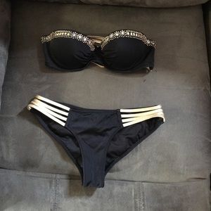 Victoria secret swimsuit. Worn only a few times.