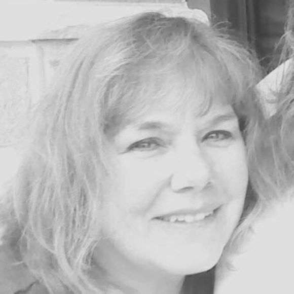 Meet your Posher, Connie