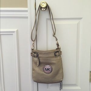 Michael Kors bag (non authentic)