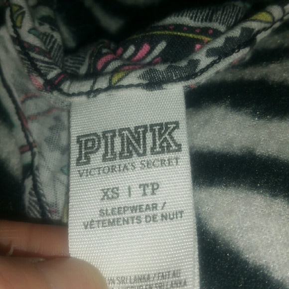 Victoria secret tank top - Picture 2 of 2