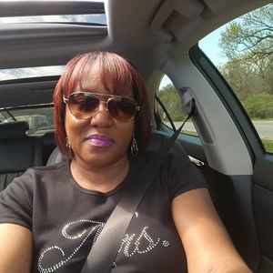 Meet your Posher, Vivian