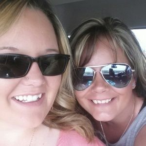 Meet your Posher, Breanna