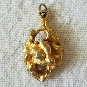 Gold plated pendent