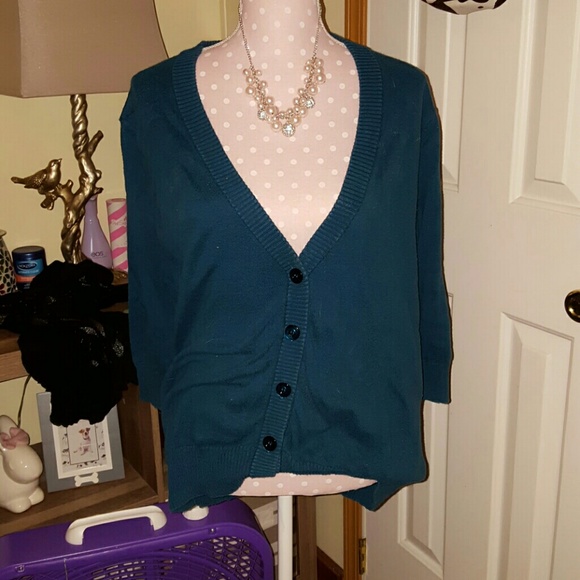 Two 3/4 sleeve cardigan