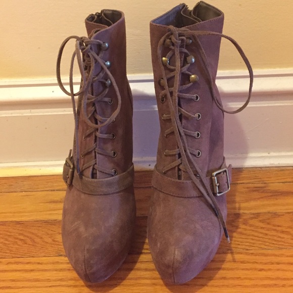 Steve Madden Carnaby Bootie