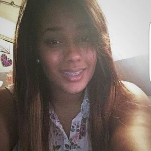 Meet your Posher, Tia