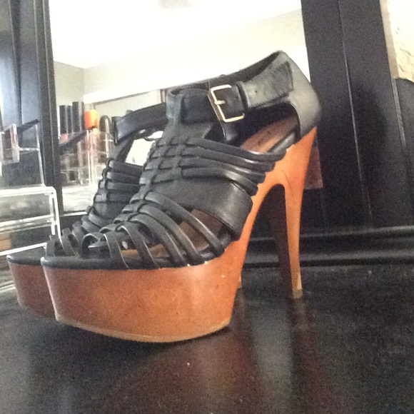 Black guarache heels