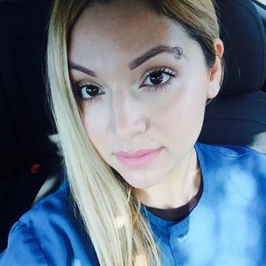 Meet your Posher, Adriana