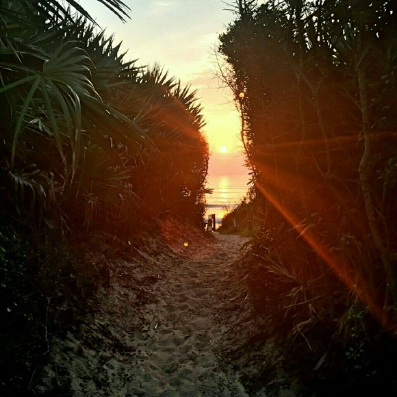 Meet your Posher, Nichole - Picture 1 of 1