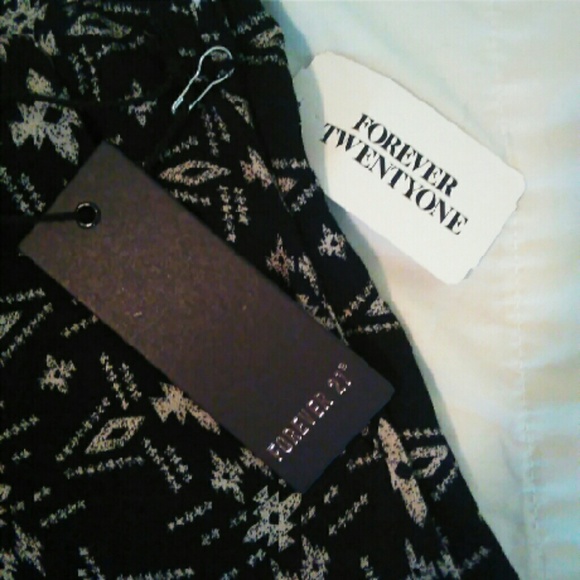 NWT Forever 21 Southwestern Print Shorts - Picture 3 of 3