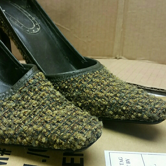 Nine West Dierdreo Green Mult Fabric Pumps