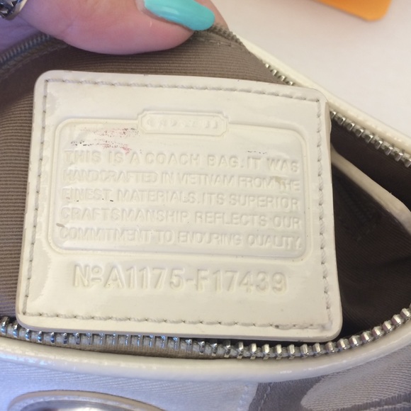 Coach Crossbody - Picture 3 of 4