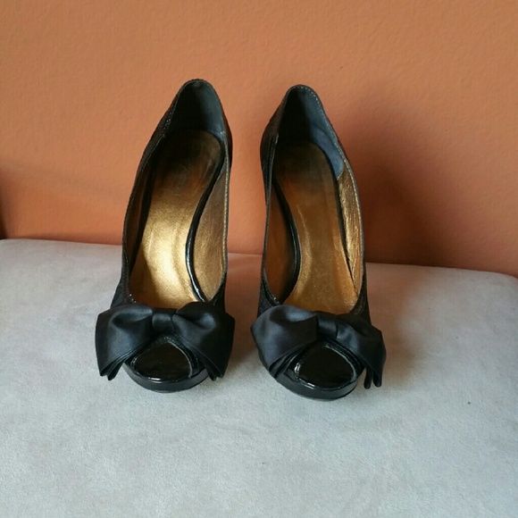 Coach Beauties!! - Picture 2 of 4