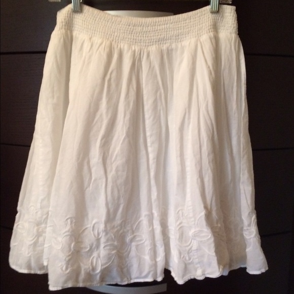 White cotton skirt