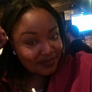 Meet your Posher, Maya